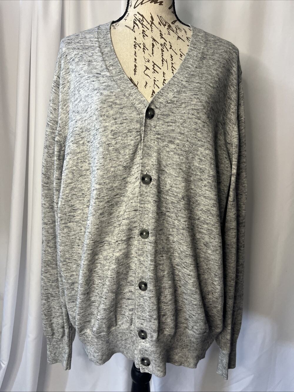Merona Women's Gray Long Sleeved Button-up Cardigan Sweater Size Large